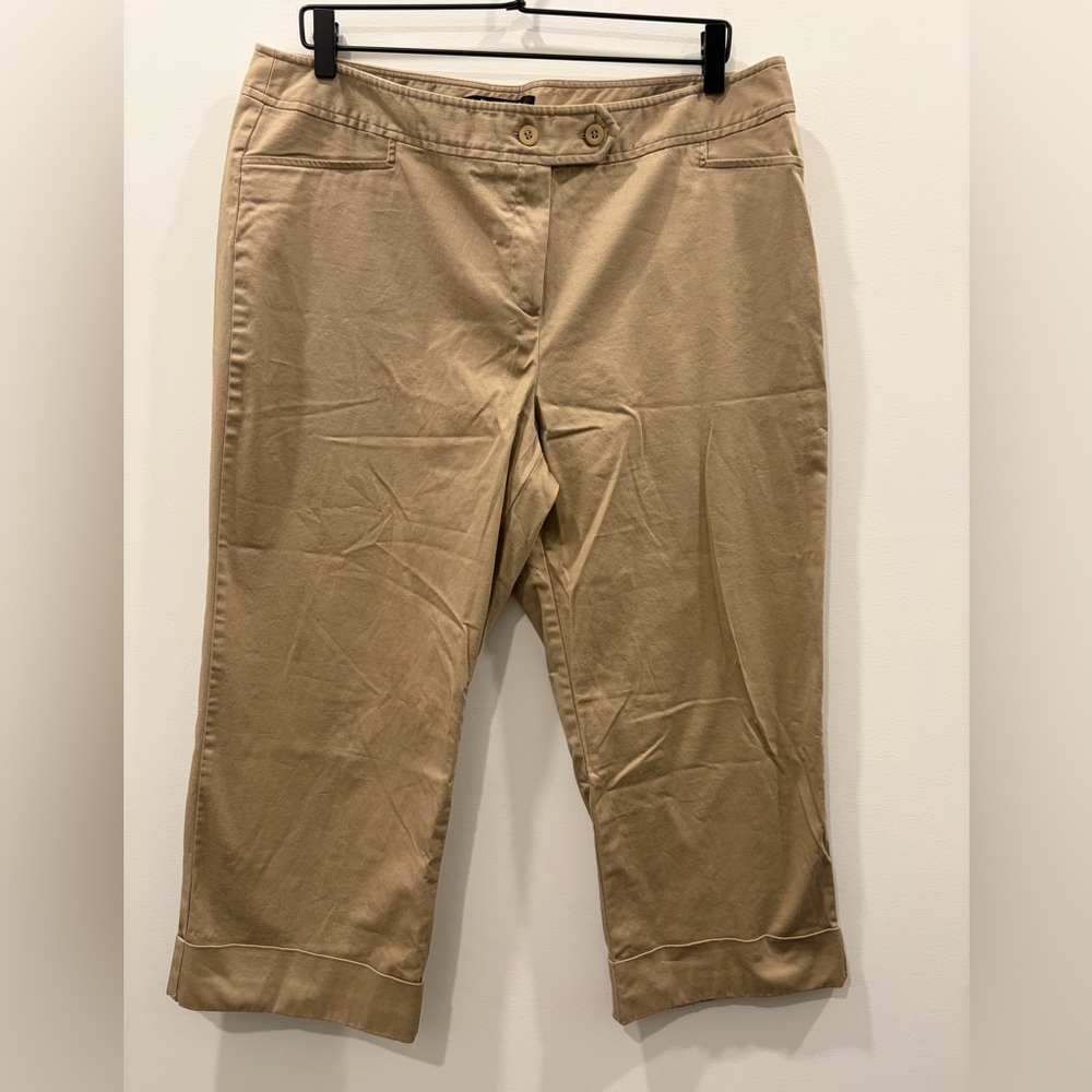 Pantology Classic‎ Cropped Straight-Leg Pants in Tan